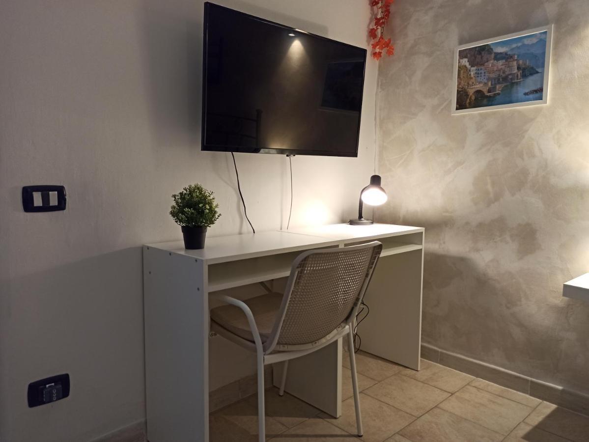 Casa Vacanze Smeralda Amalfi Coast Vietri Ngoại thất bức ảnh